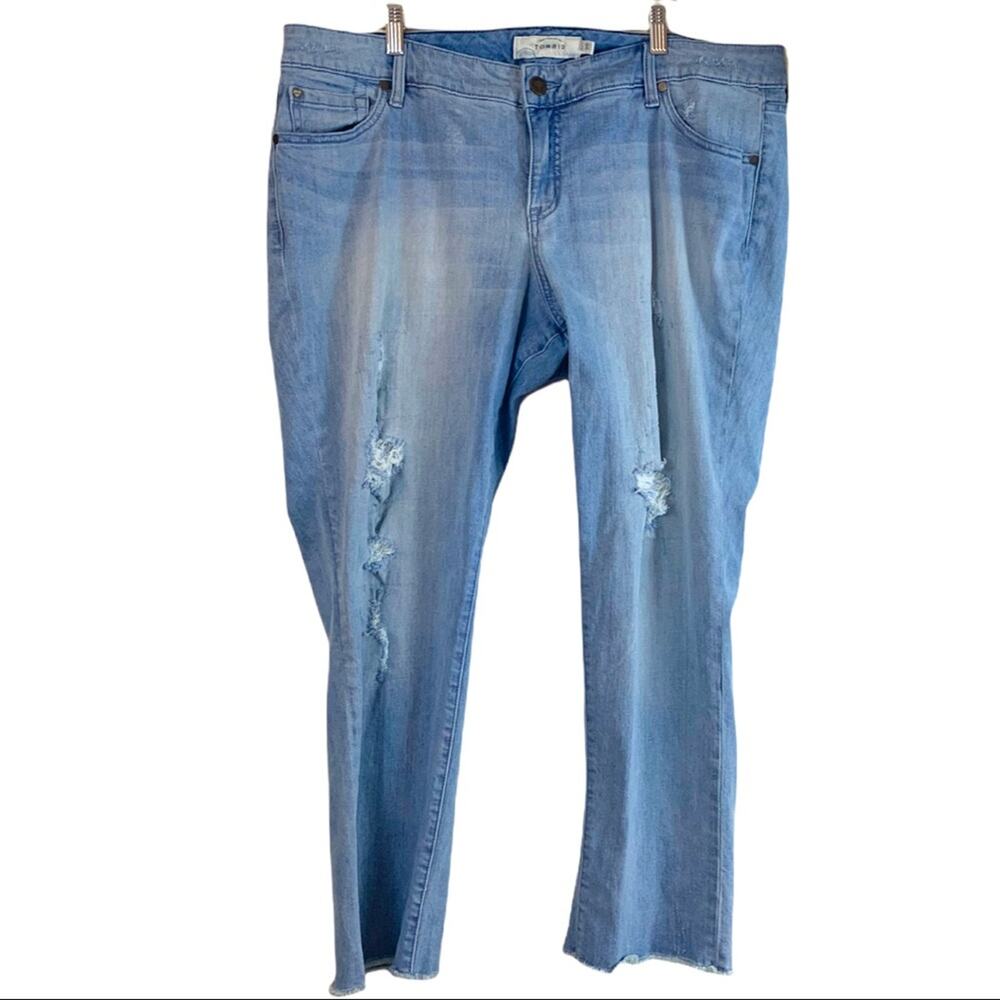 Torrid Distressed Boyfriend Jeans Women’s Size 20 Light Wash Stretch Denim Crop